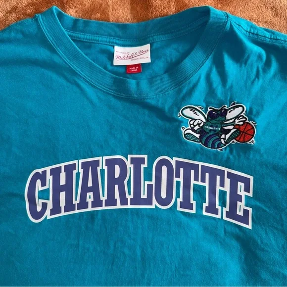 Mitchell & Ness Charlotte Teal T-Shirt - Size XL - Mens - Picture 5 of 12
